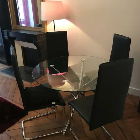 Lovely 40m2 Flat In The Heart Of Montmartre *