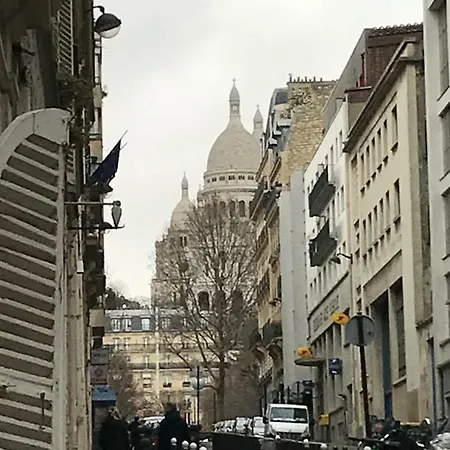 Lovely 40m2 Flat In The Heart Of Montmartre *