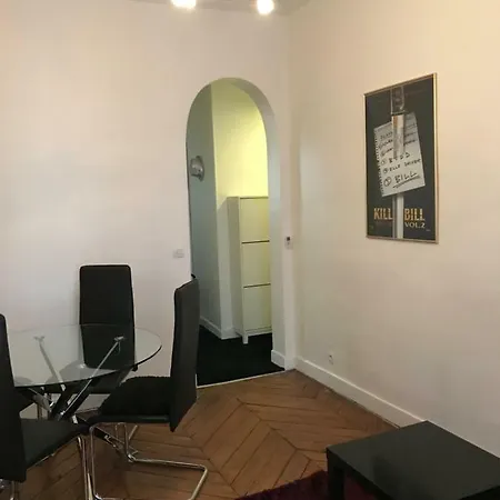Lovely 40m2 Flat In The Heart Of Montmartre Parigi