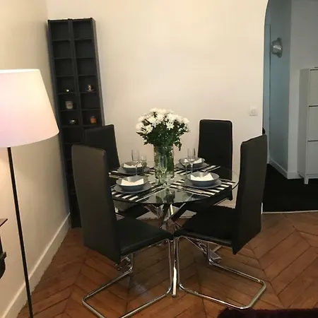 Lovely 40m2 Flat In The Heart Of Montmartre Paris